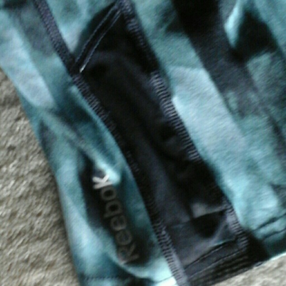 Nike pro athletic yoga/ capris - Picture 2 of 2